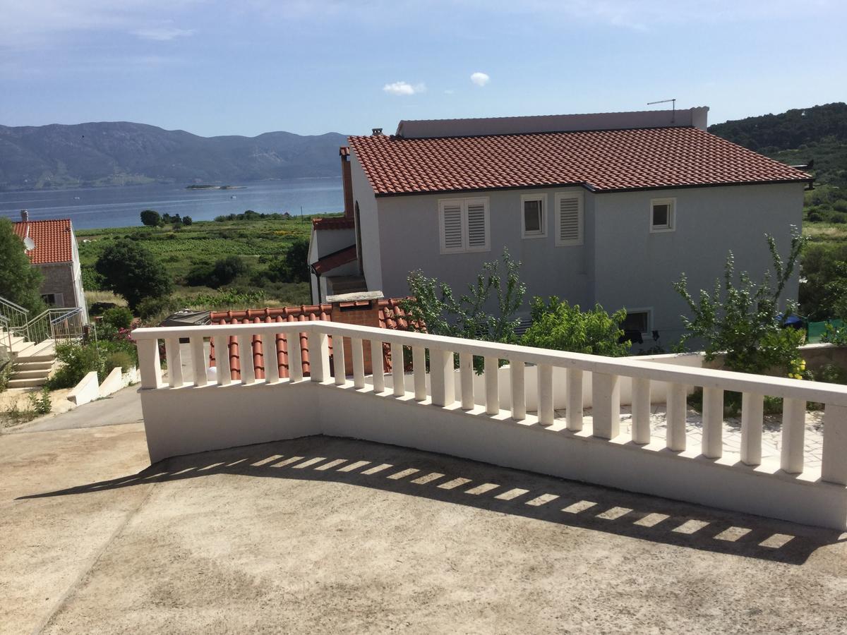 Villa Bella Vista Lumbarda Exteriör bild